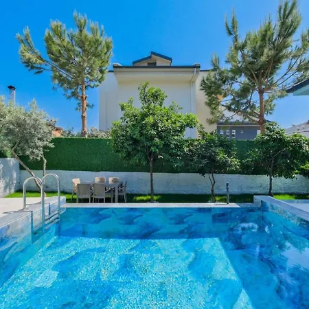Вилла 2 Bedroom With Private Pool Фетхие